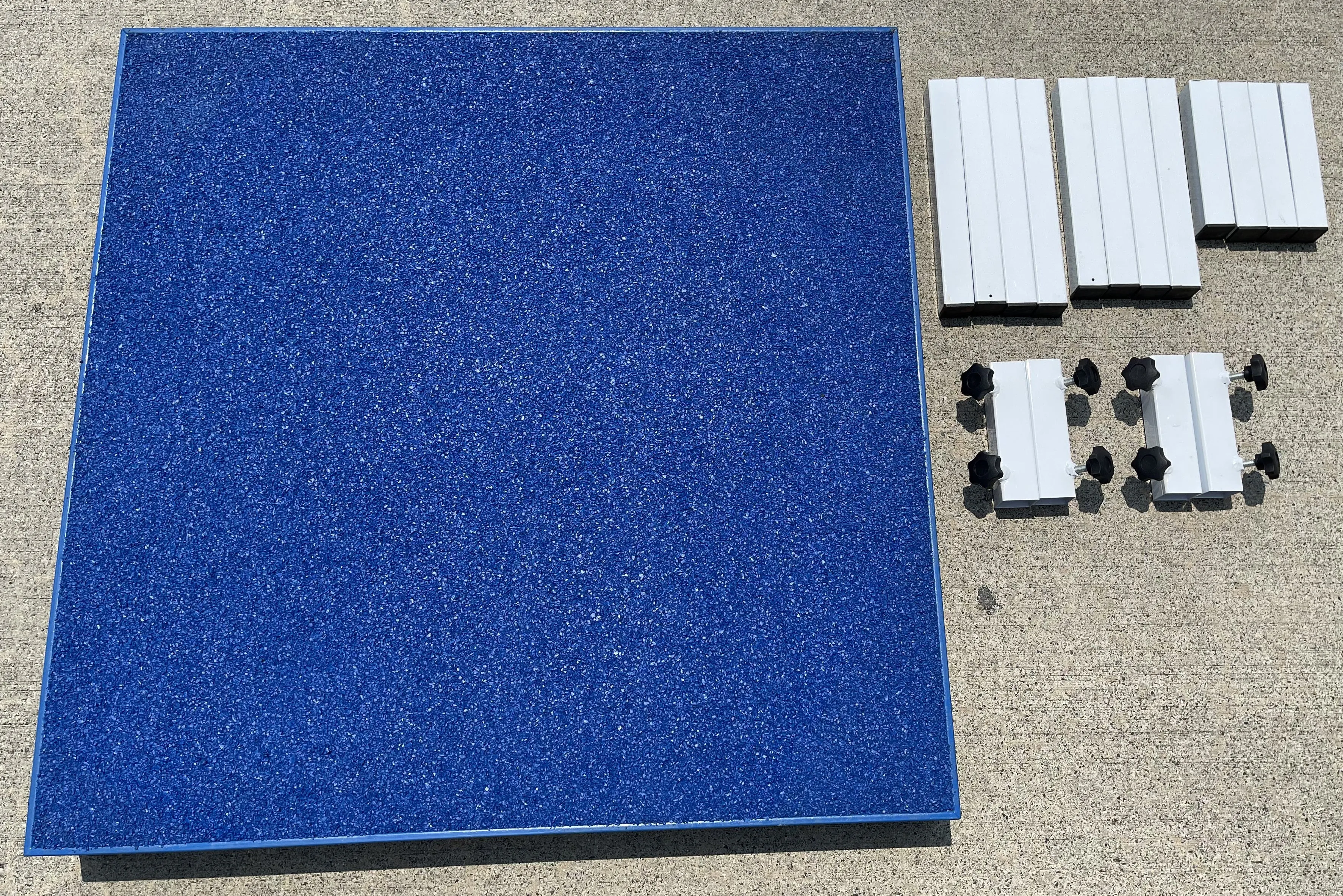 35" Pause Table with Rubber Surface (Obedience Training Platform)