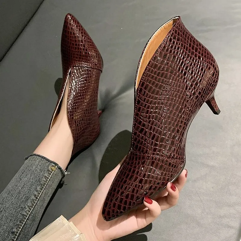 Amozae Pointy V-neck Patent-leather Single Women Shoes High Heels Spring Versatile Retro Chunky Single Shoes Zapatos De Mujer Black