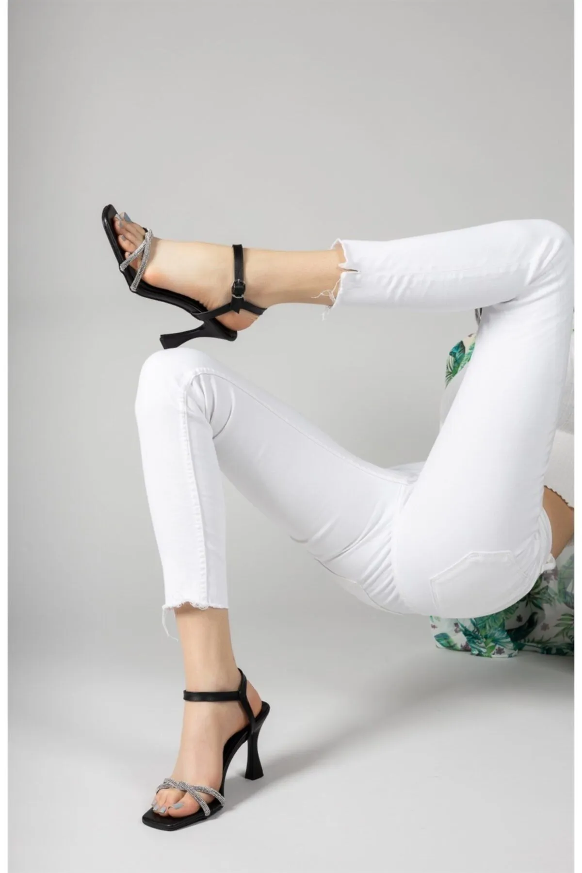 Black Skin Woman Heels Shoes 0012345