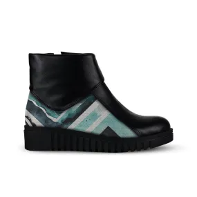 Block Bootie Wavy