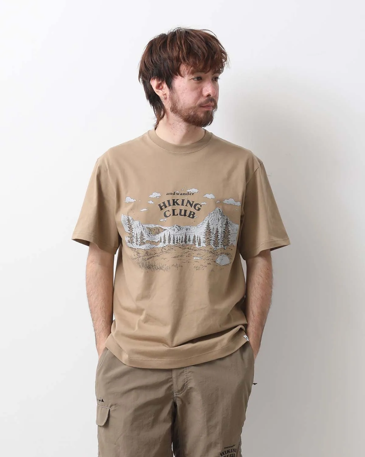 HIKING CLUB T