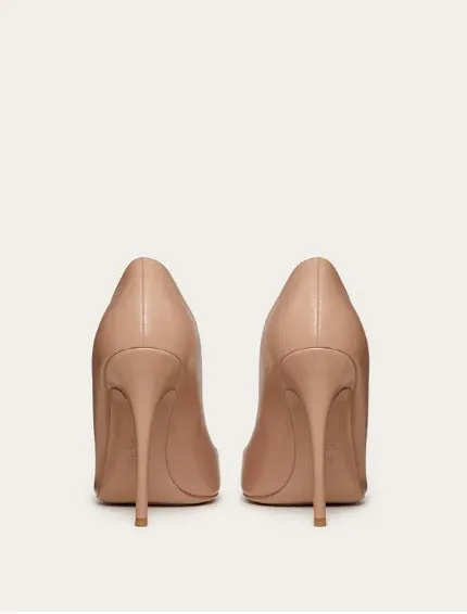 VAENTINO GARAVANI - Rockstud studded toecap pointed-toe pumps